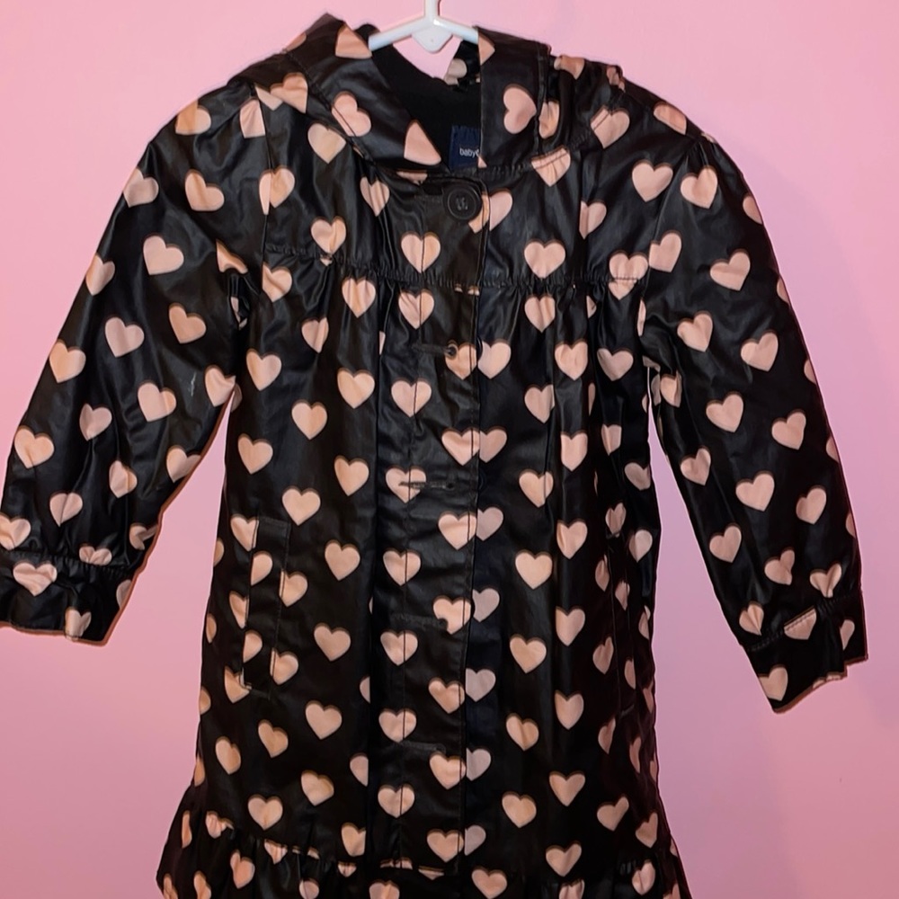 Baby gap toddler size 4 black and pink heart rain coat
